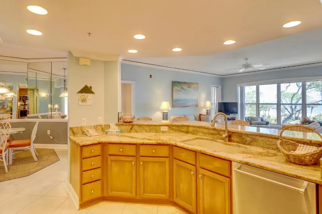 6301 Hampton Place 3 BR Lux Oceanfront