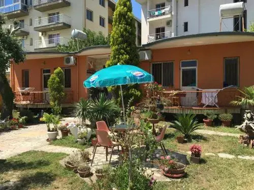 Guroal Holiday House