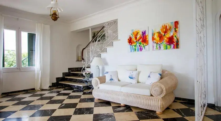 Casa del Mar