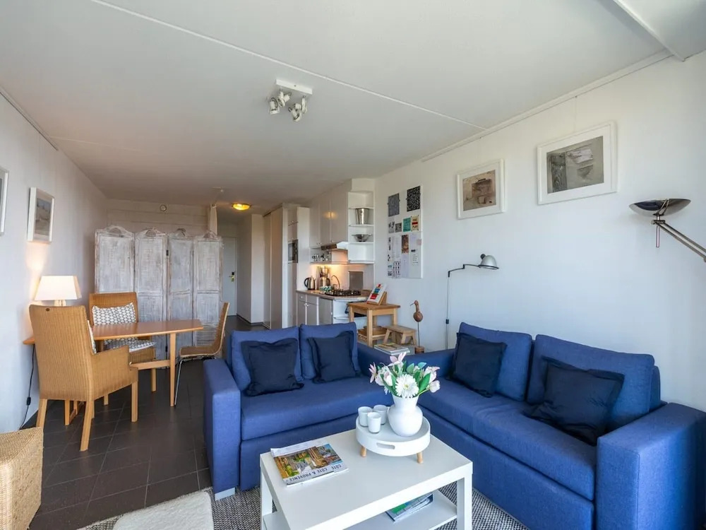 Apartment With Kitchen