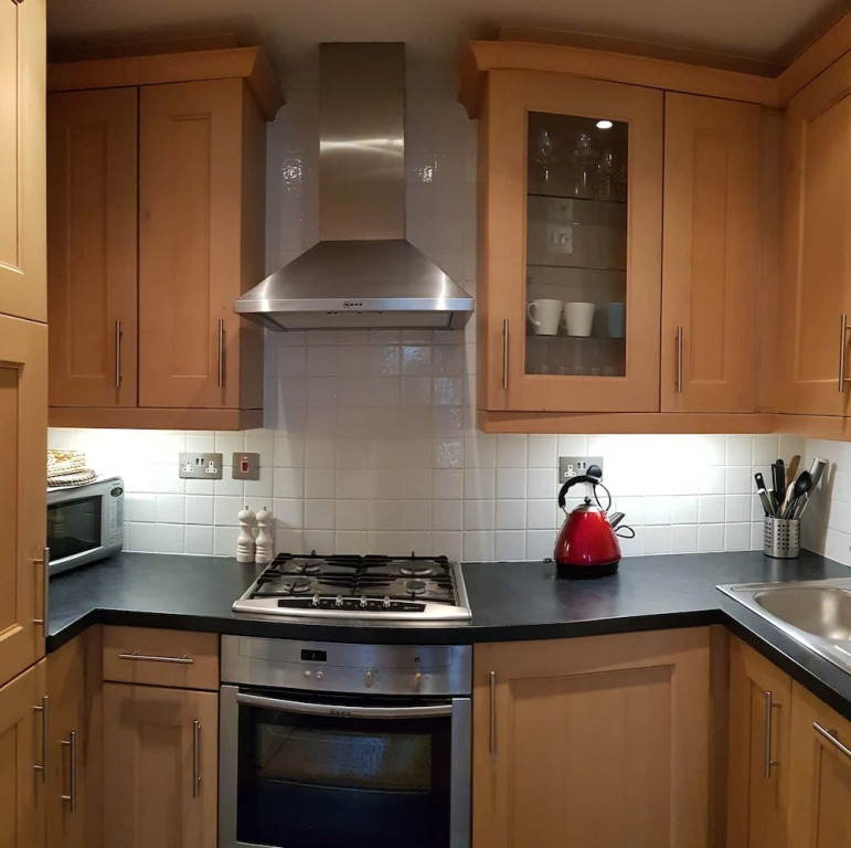Classic 2 Bedroom Flat Gloucester St