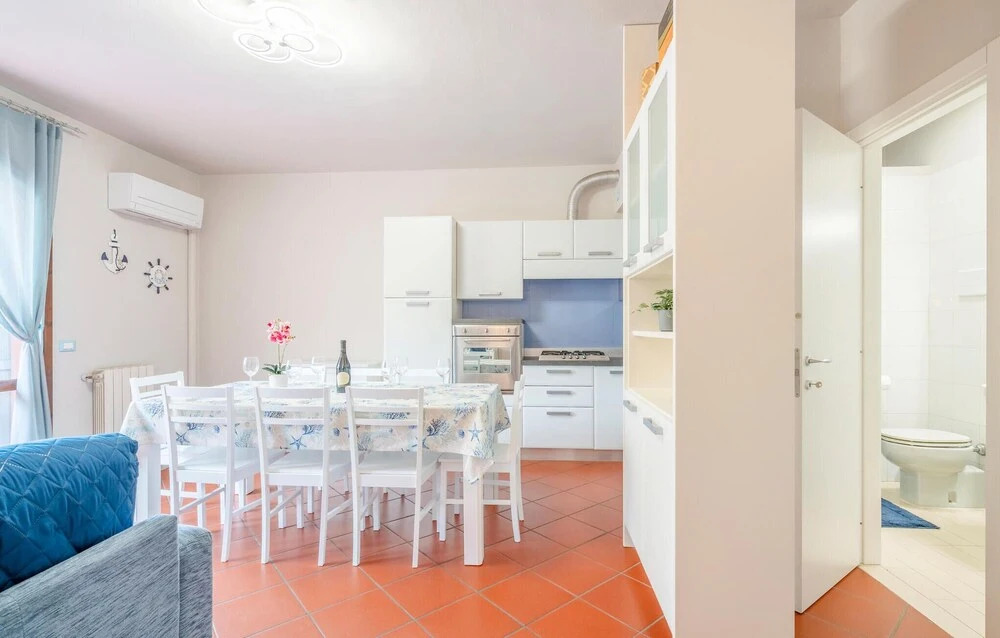 Beautiful Home in Massa With Wifi and 3 Bedrooms