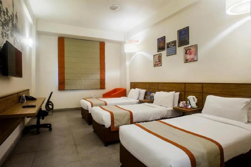 Max Hotels Prayagraj