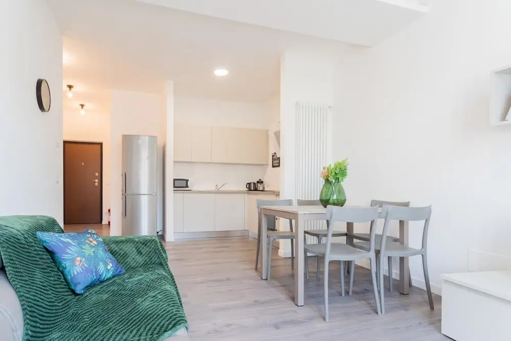 Co-c933-ggar24c4 - Central Green Apartment