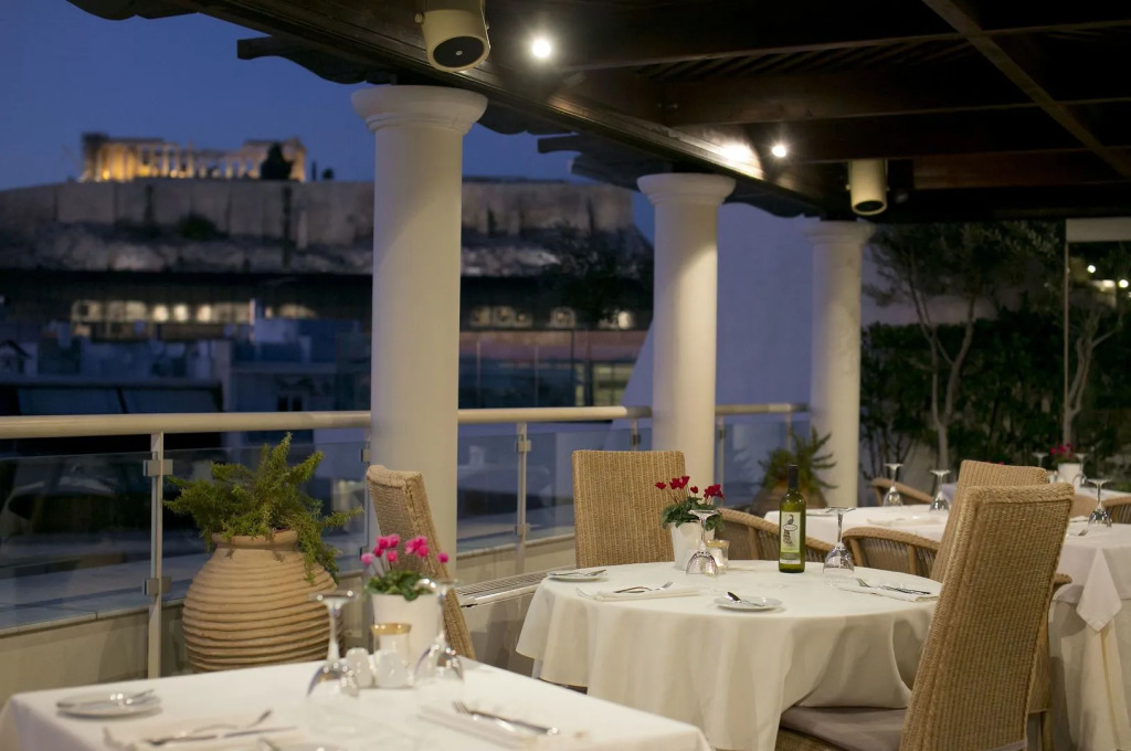 Hera Hotel