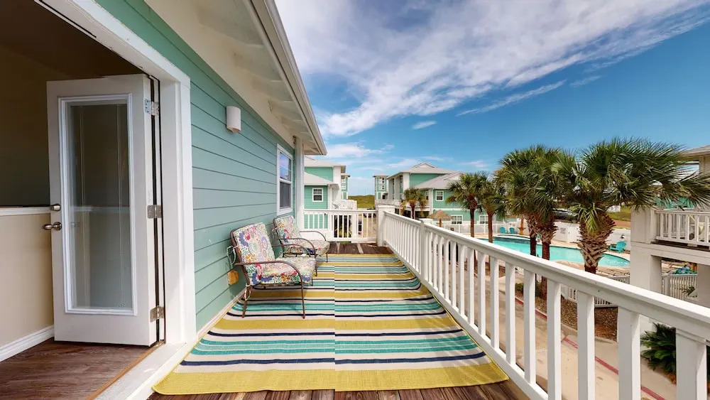 Port-a Vida 3 Bedroom Condo