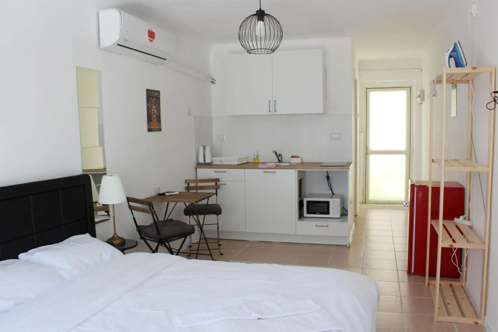 Lev Florentin Apartments
