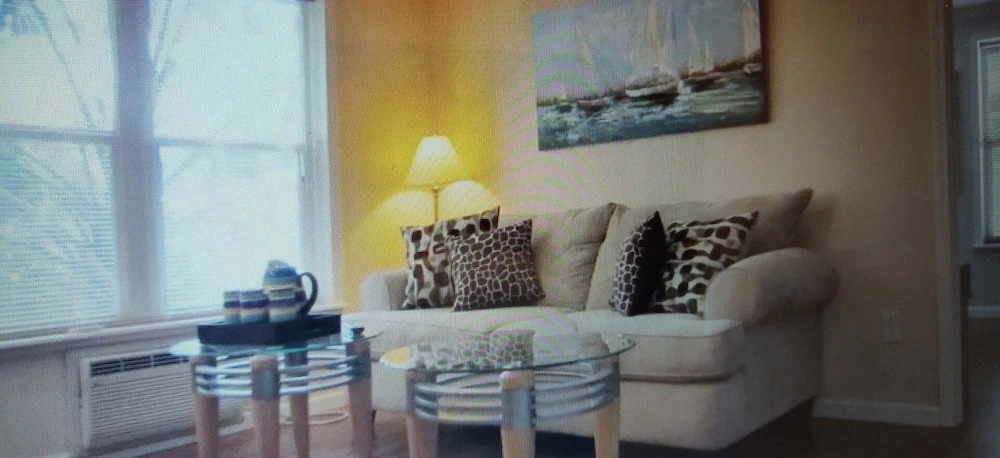 1 Br Unit With Parking 1 Bedroom Condo