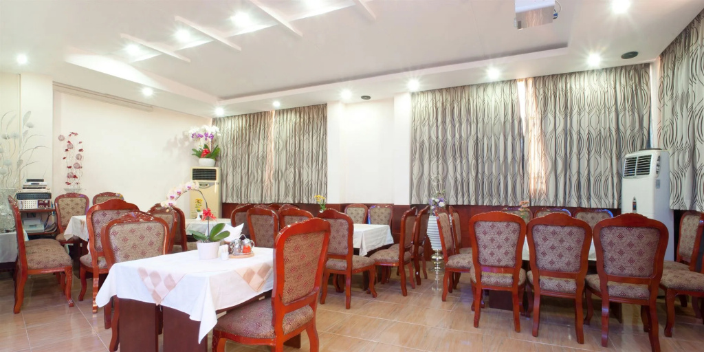 KiN Hotel Ly Tu Trong Edition