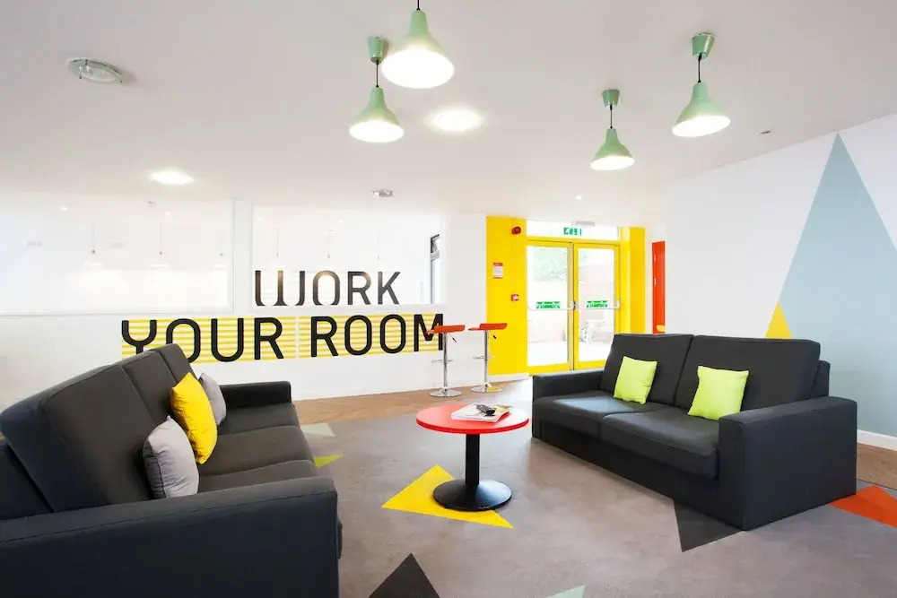 Modern Student-Only Ensuite Rooms by Exeter High Street