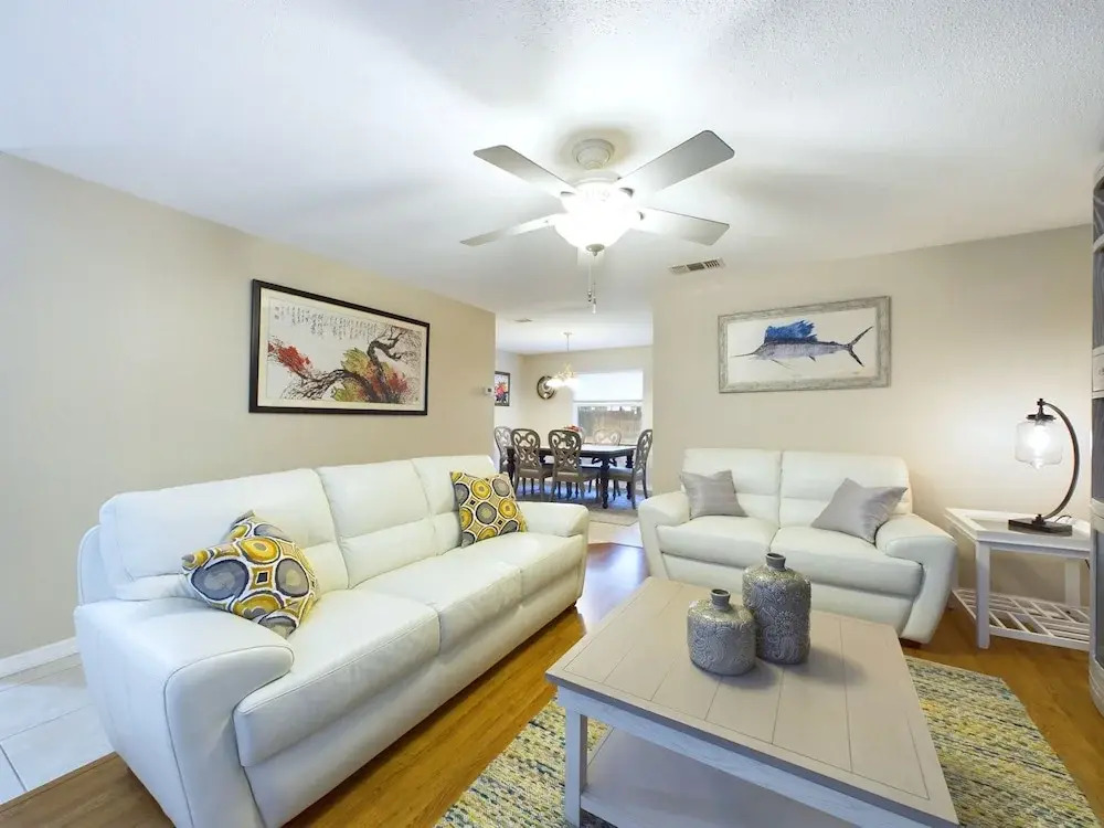Cozy 4 Bedroom Home on Merritt Island