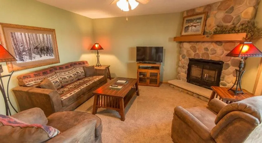 Wild Eagle Lodge