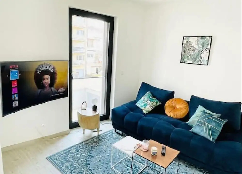 Cosy 1 bedroom in City Center w Terrace