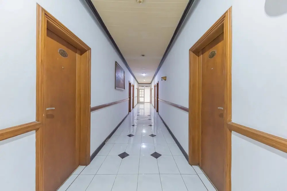 Urbanview Hotel Crown Tasikmalaya by RedDoorz