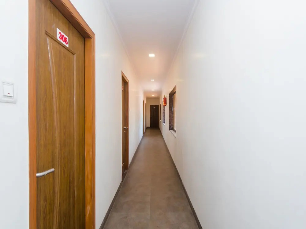 OYO 13308 Nest Inn