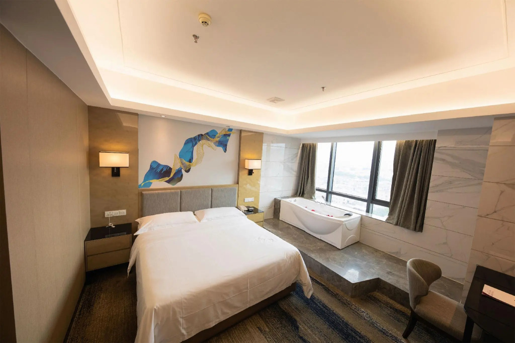 Mizparton Hotel (Enping Jinsha Square)