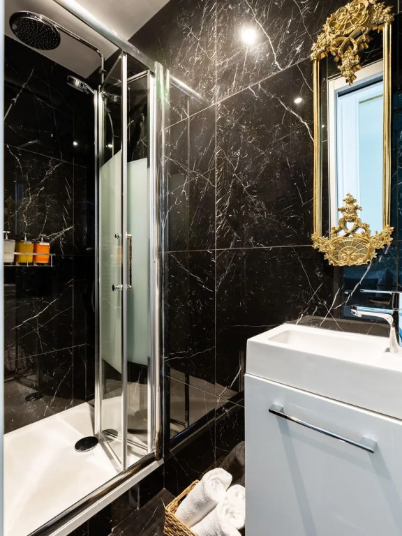 Luxury 3 Bedroom With Ac -louvre Marais