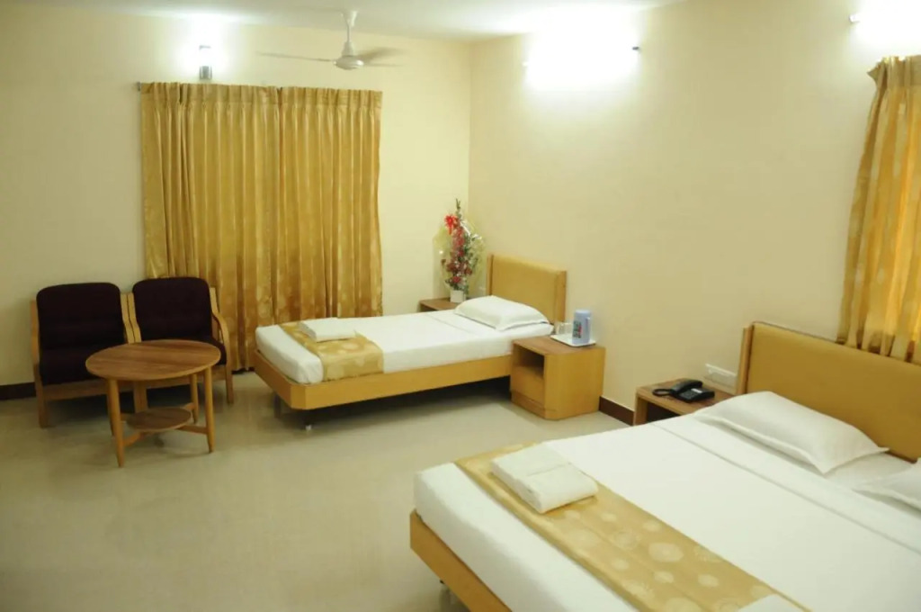 Hotel Rajadhane