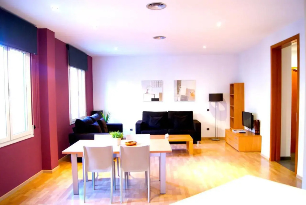 Places4stay Ramblas 2bd