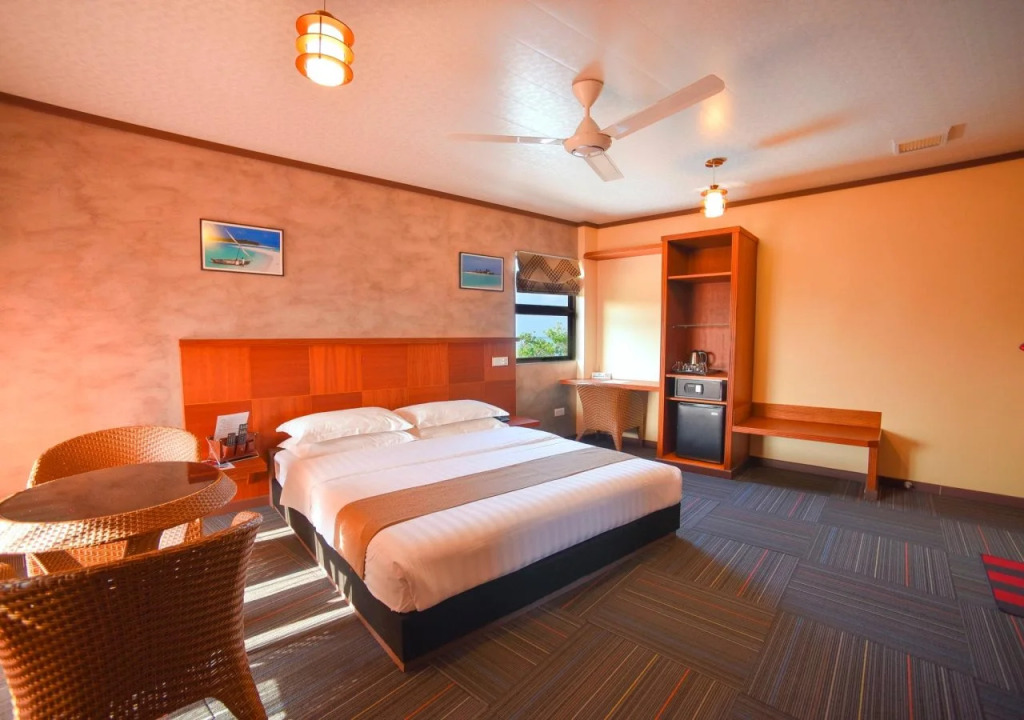 Rashu Hiyaa Hotel