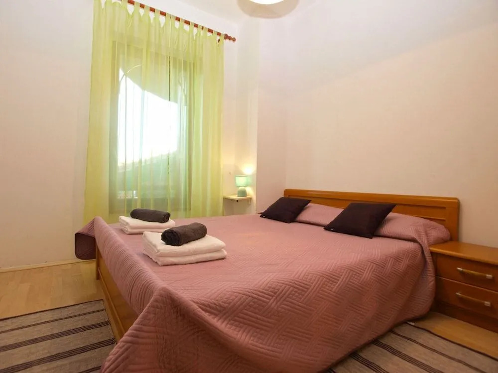 Apartment 397