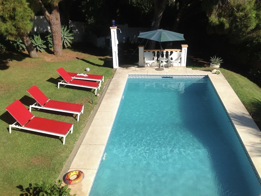Apartment in Beautiful Villa With Communal Swimming Pool