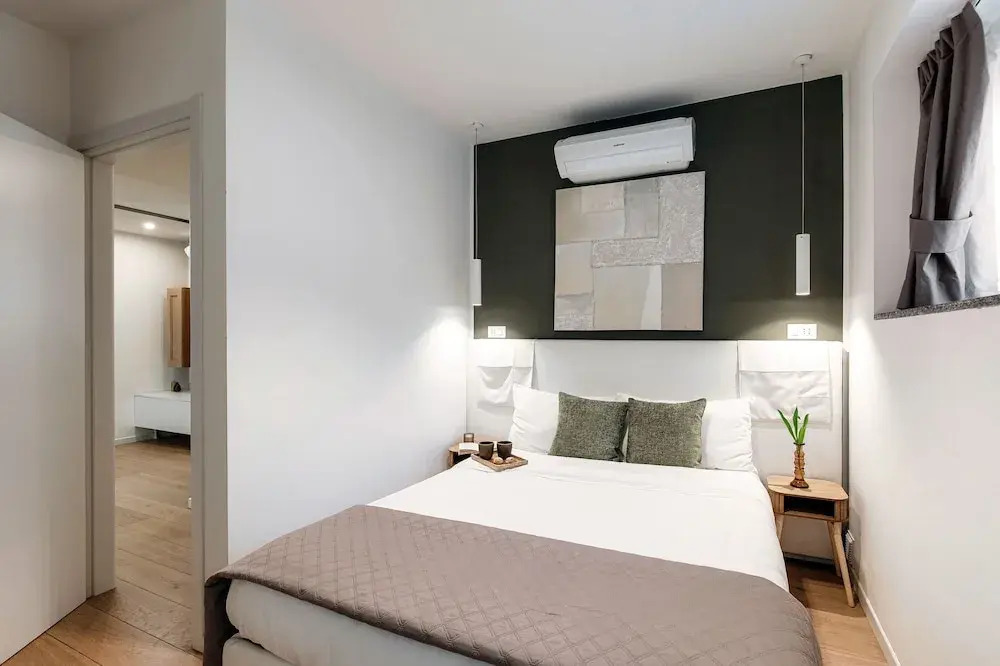Rafael White Home