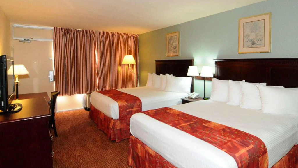 Magnuson Hotel Waterfront Marina New Port Richey