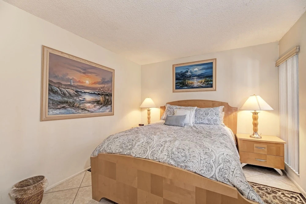 Midnight Cove Ii 810f - Roomy Bayside By Lagoon 2 Bedroom Condo