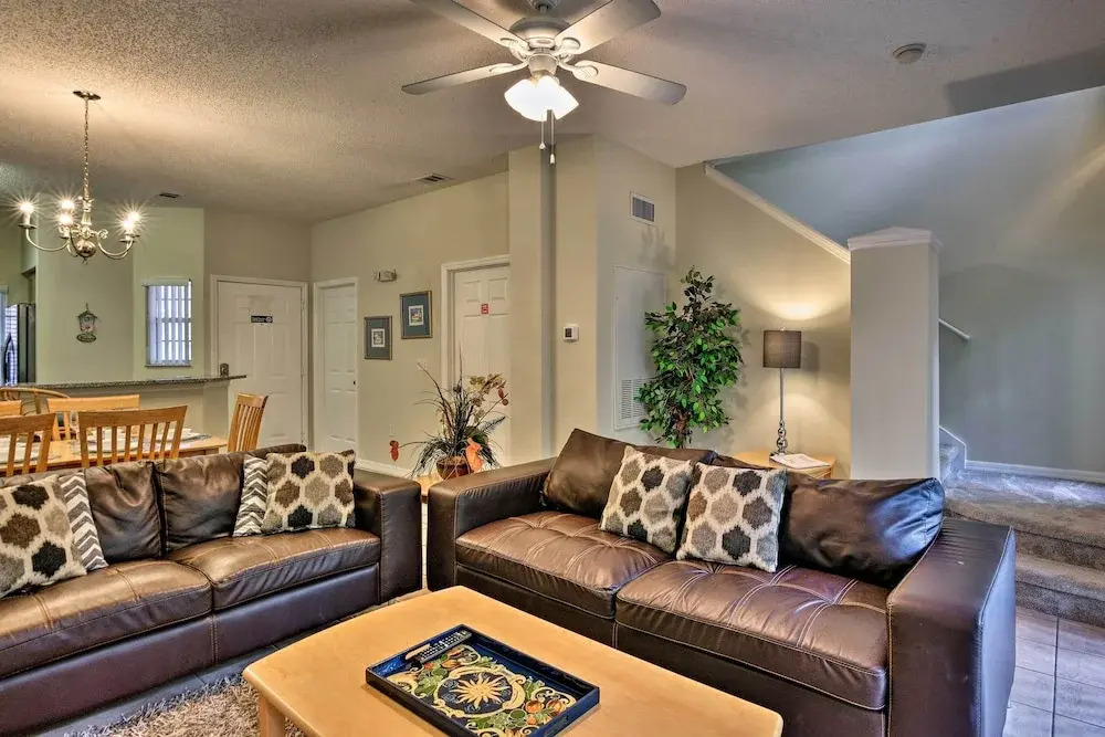 5 Mi to Disney: Emerald Island Resort Condo!
