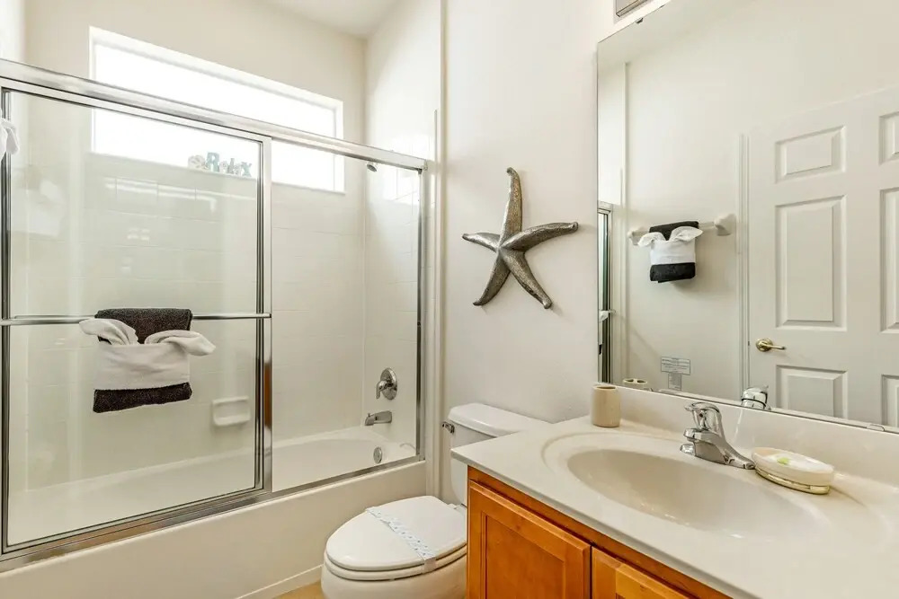 Gated Private Pool Home With Spa & Games Room