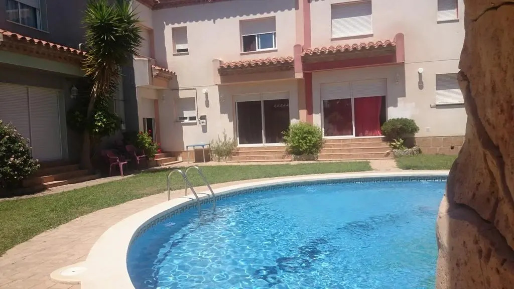 Aparthotel Port Tropical