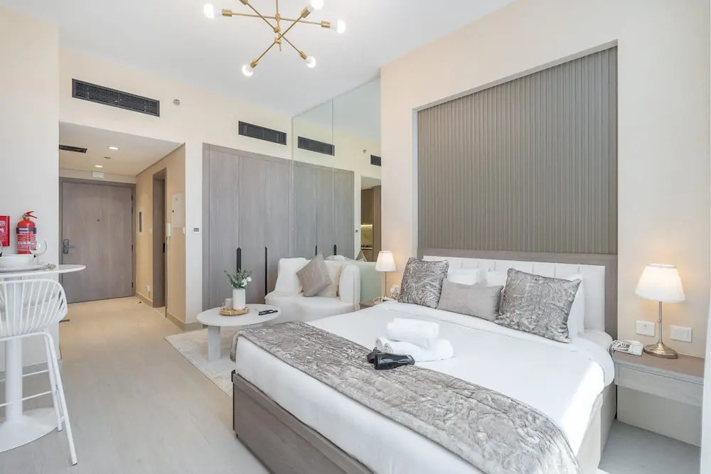 Heart Captivating Studio in Laya Heights