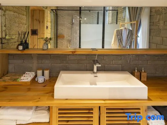 Yangshuo Xiaxiang yishanjing homestay