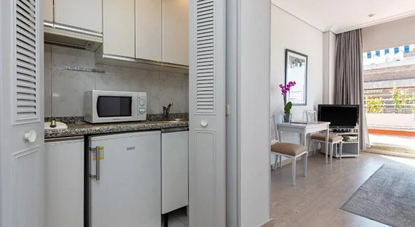Apartamentos Los Jerónimos