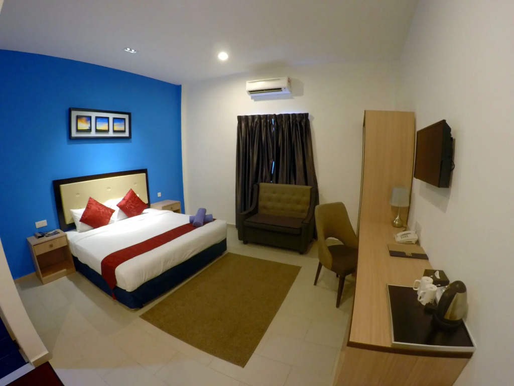 Royal Agate Beach Resort