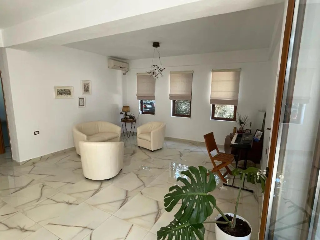 Xhos Forest Guest House