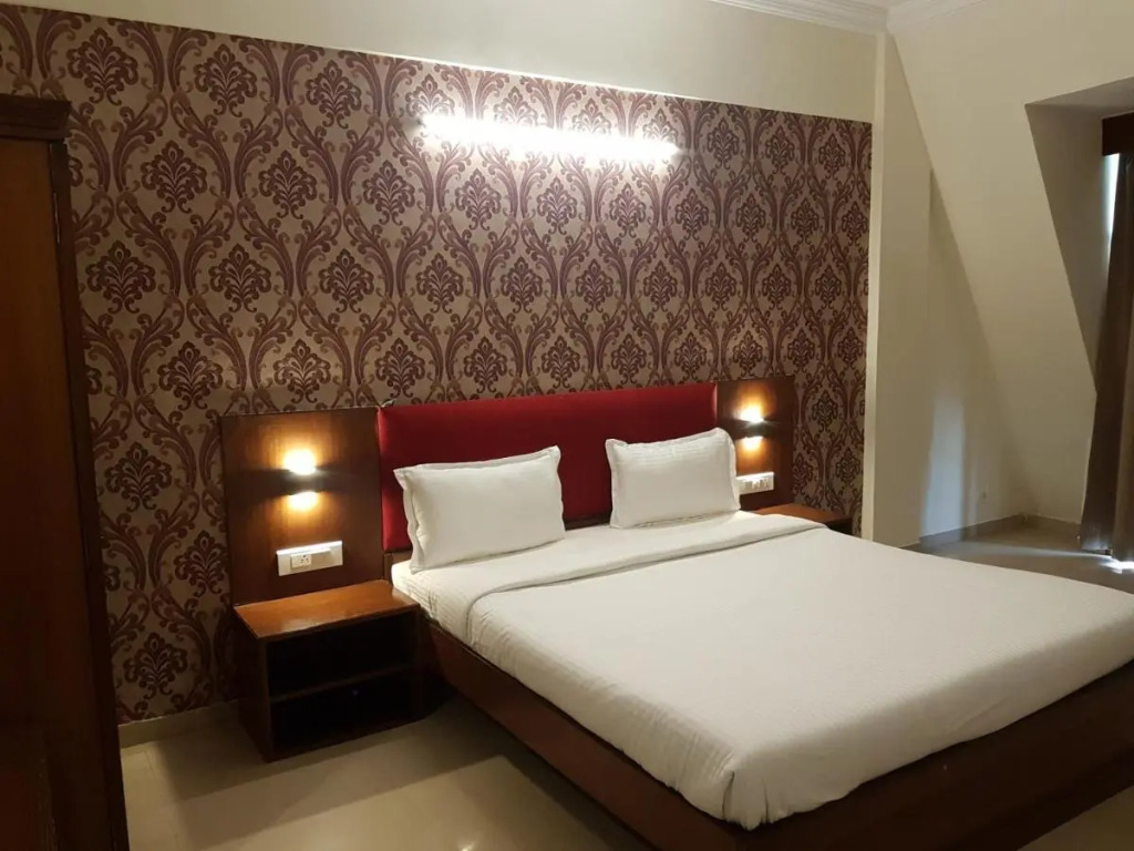 Hotel Rainbow Retreat Resort