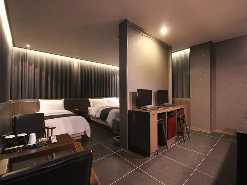 Yeow-B Hotel Jinju