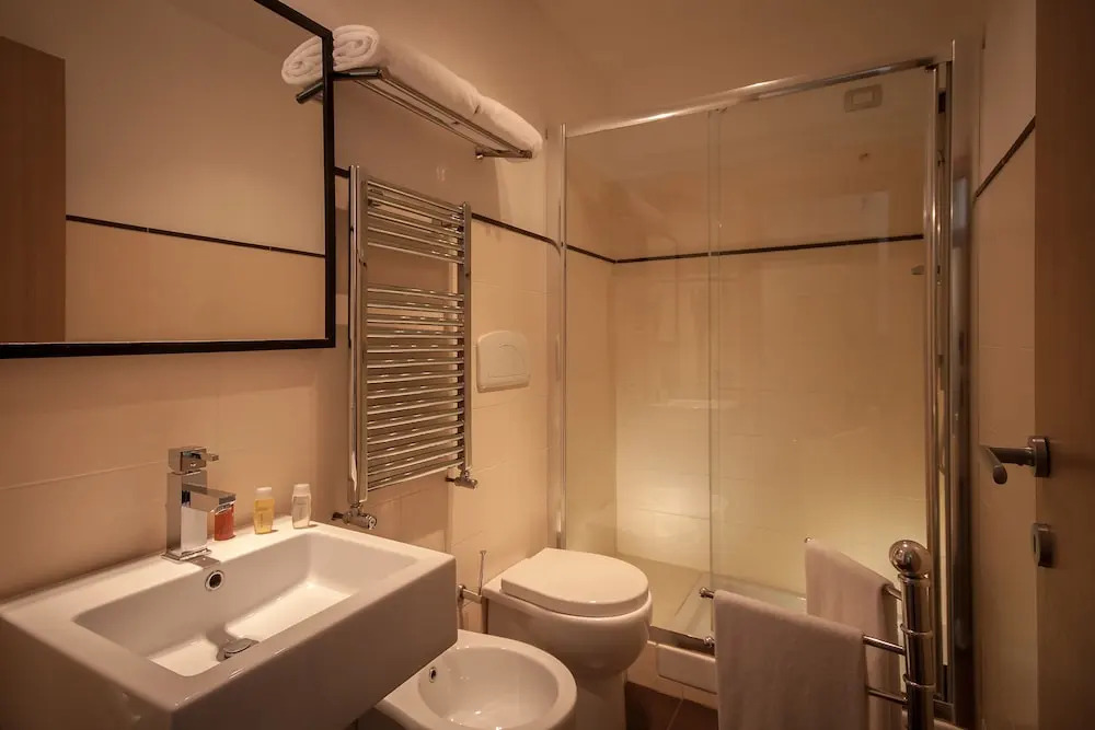 Anthony House, Anthony Floor 3, Castro Pretorio