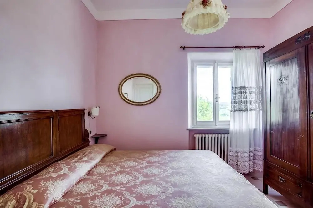 Elegant villa in the UNESCO Val dOrcia area of Tuscany