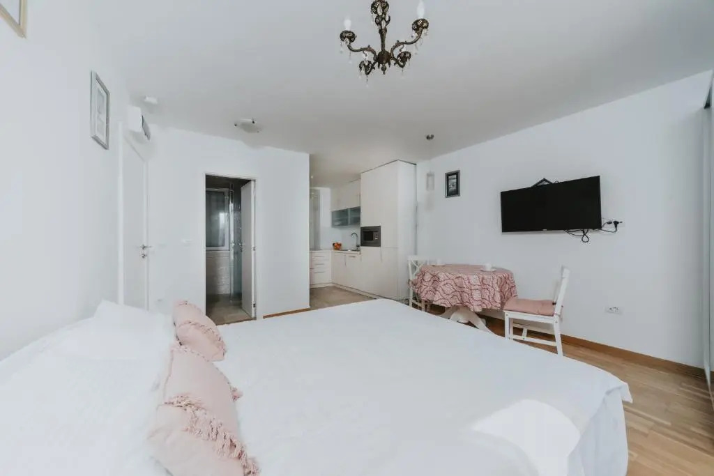 Apartments Trifunovic Old Town