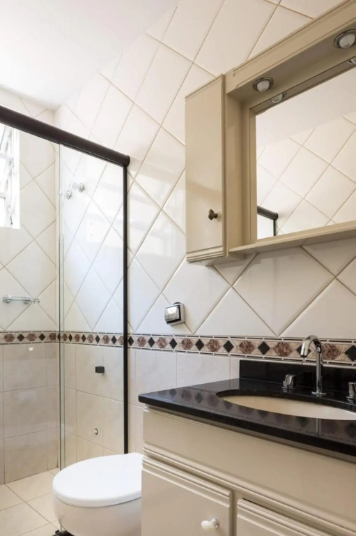 Apto 2 Quartos mais Sofá Cama até 5 Pessoas - Avenida Carlos Gomes