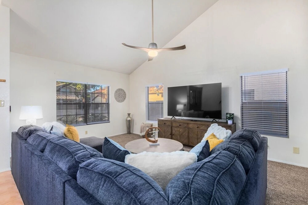 Grandview Scottsdale 4 Bedroom Home by Redawning