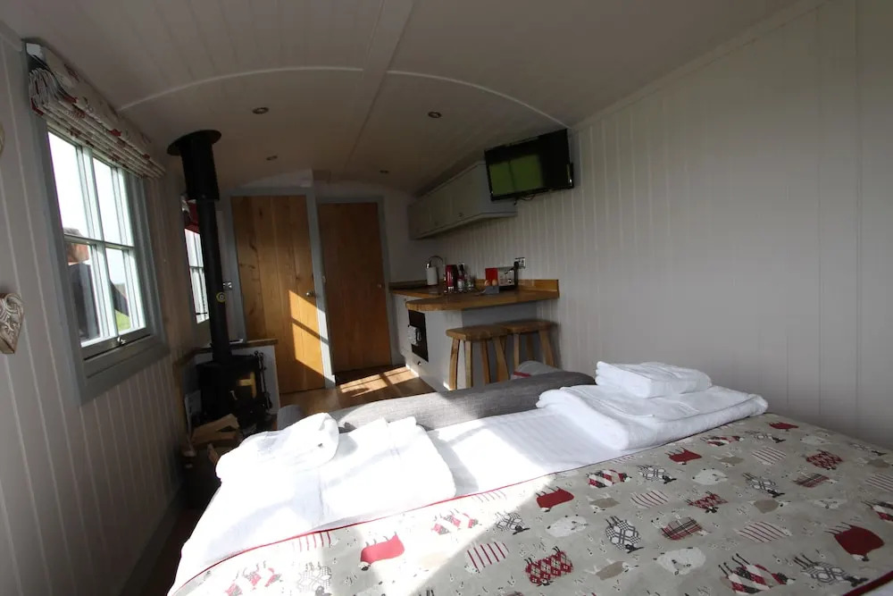 Springwood Shepherd Huts