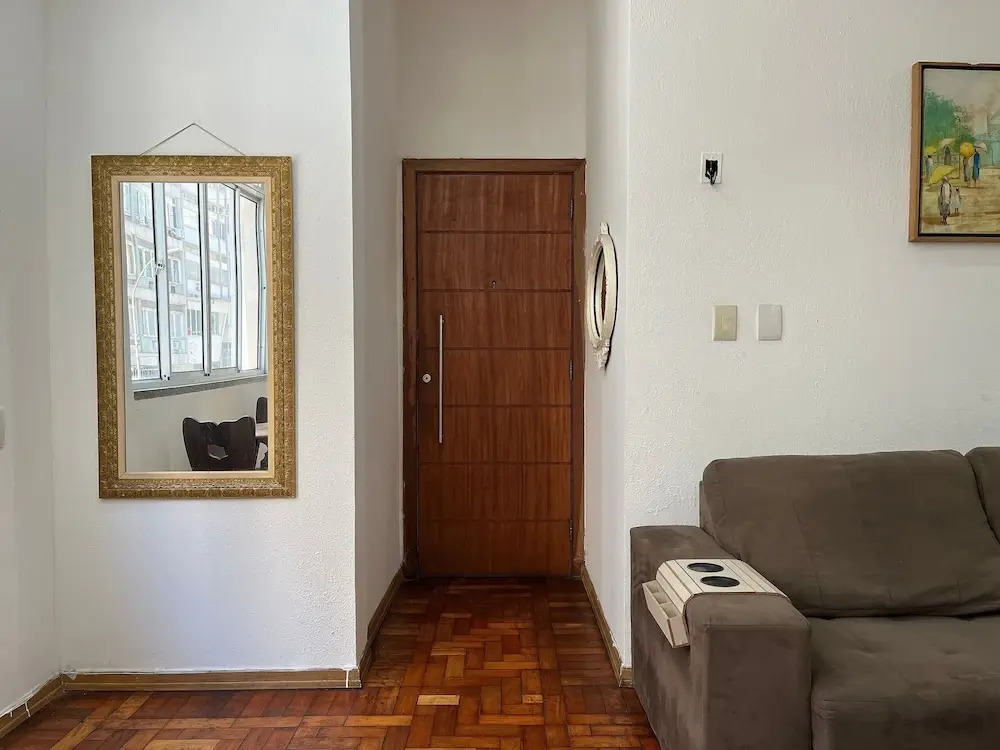 Spacious apartment on Copacabana beach