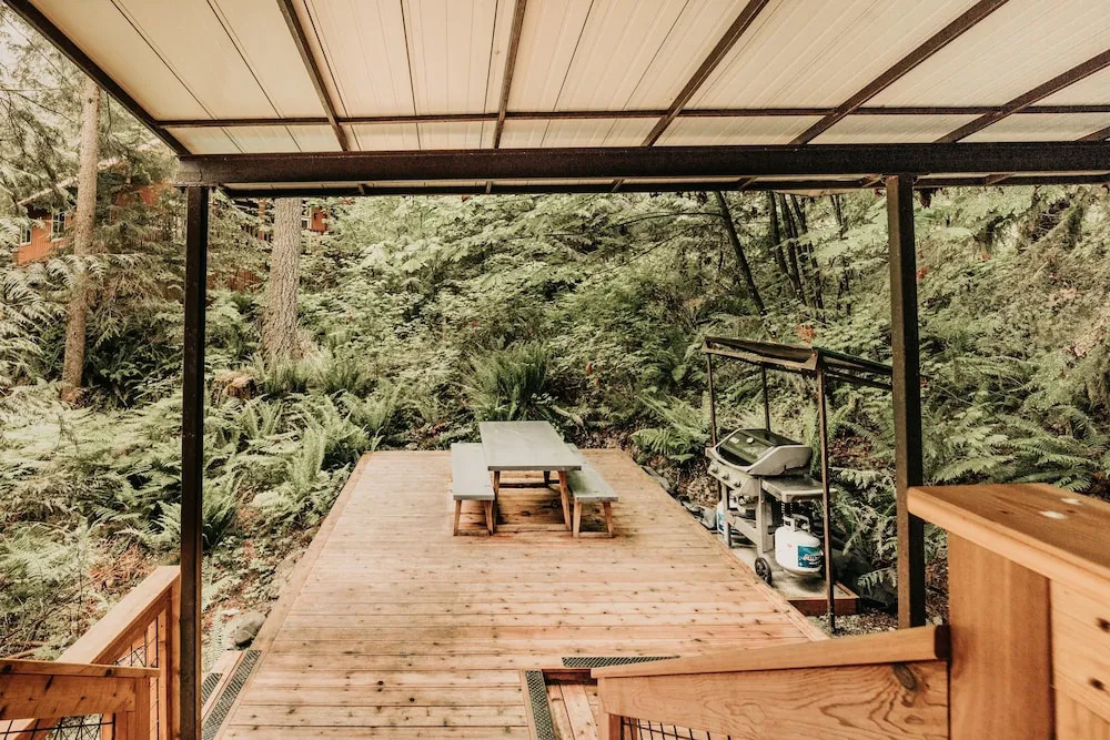 Snowline Cabin #69 - An Elegant Country Home! Sleeps 8