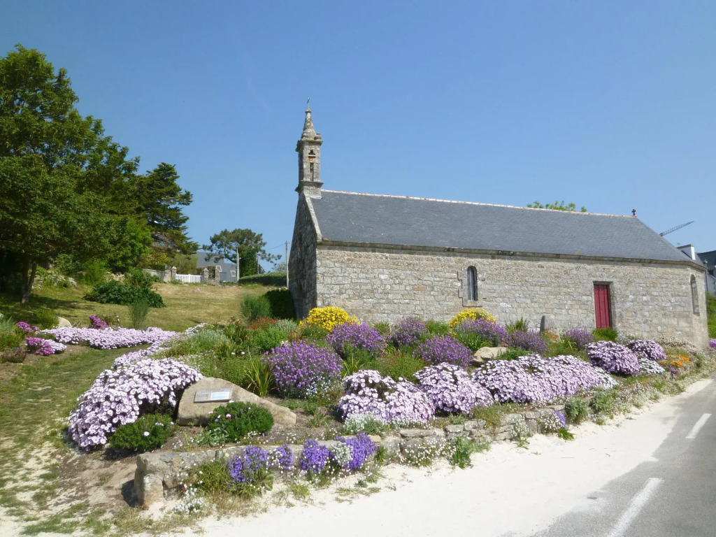 Studio 100 m from one of the most beautiful beaches of Finistere, Audierne