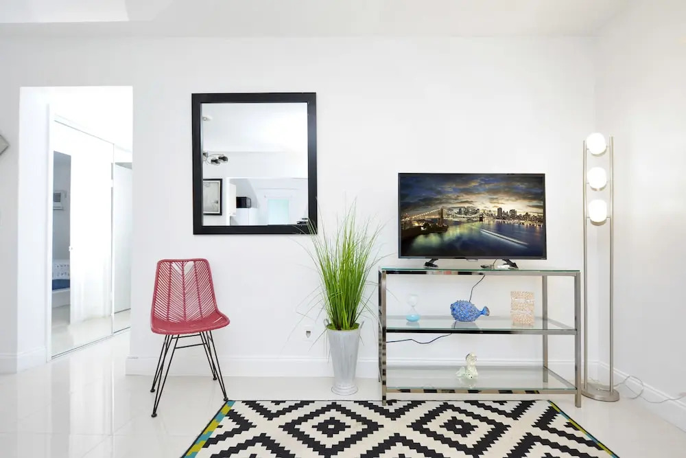 Barbizon on Ocean Drive Apartments