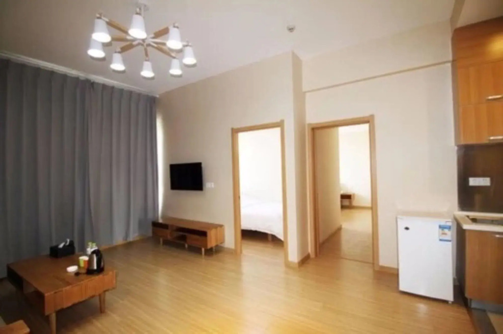 Vienna Hotel (Chengyang Wanxianghui Store)